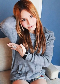 Yuna Momose is a 24 year old newhalf from Hiroshima.