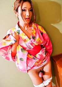 Cute Asian T-Girl Misaki Shiratori