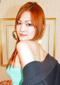 Maria Tominaga always carries herself so well, like the slender t-girl that she is.