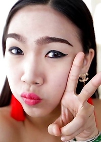 Lovely big-dicked Thai Ladyboy Ivy opens ass for tourist after date