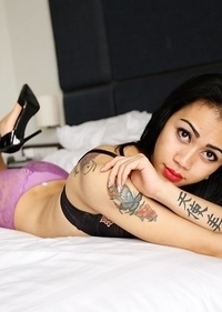 21yo hot Thai ladyboy Sweetie takes mouthful of cum after getting fucked