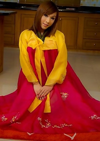 Ladyboy Patty rips her pantyhose wide open in Korean dress